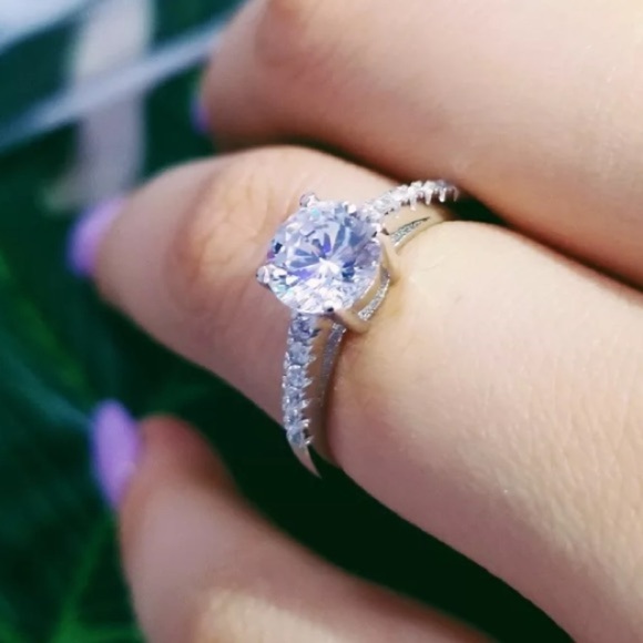 925 Sterling silver diamond engagement ring - Picture 3 of 6